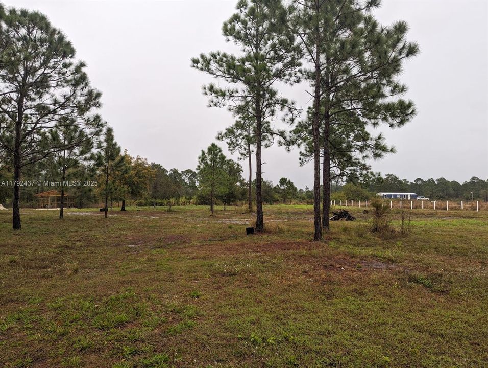 最近售出: $130,000 (2.65 acres)