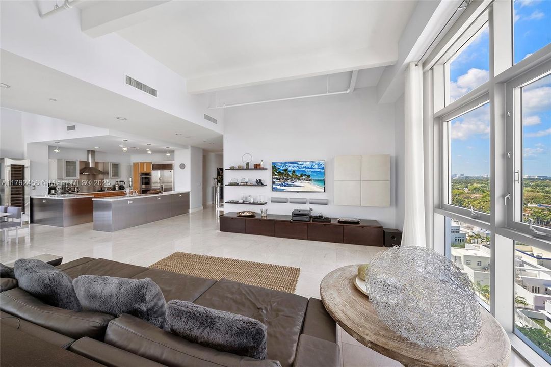En Venta: $4,450,000 (3 camas, 3 baños, 3321 Pies cuadrados)