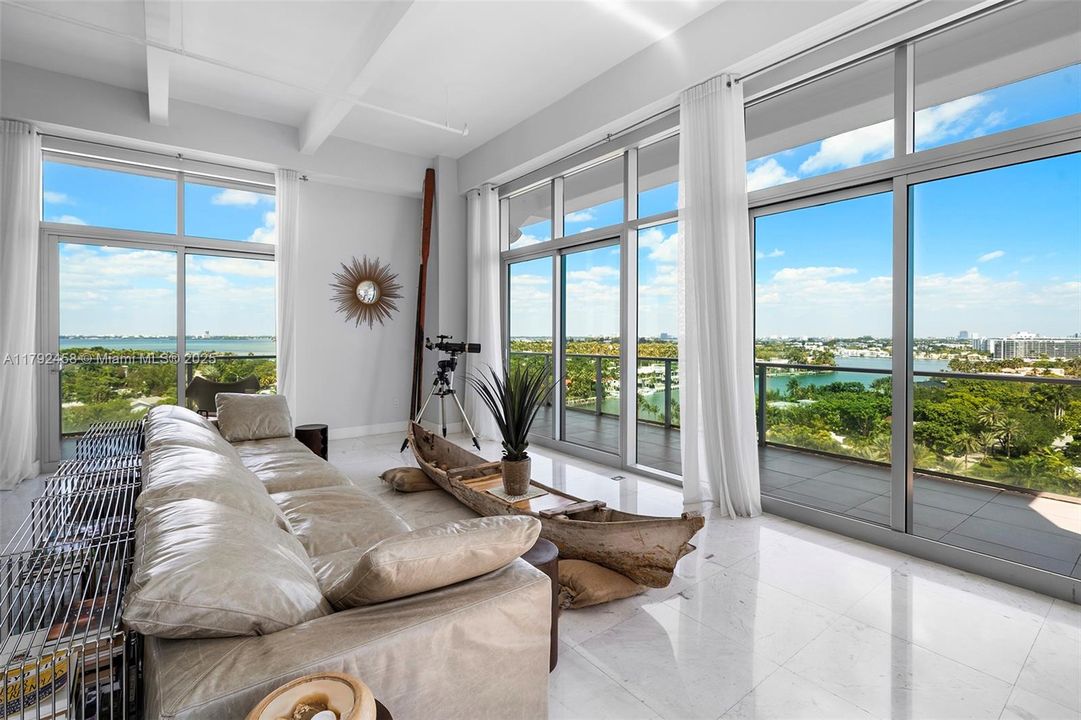 En Venta: $4,450,000 (3 camas, 3 baños, 3321 Pies cuadrados)