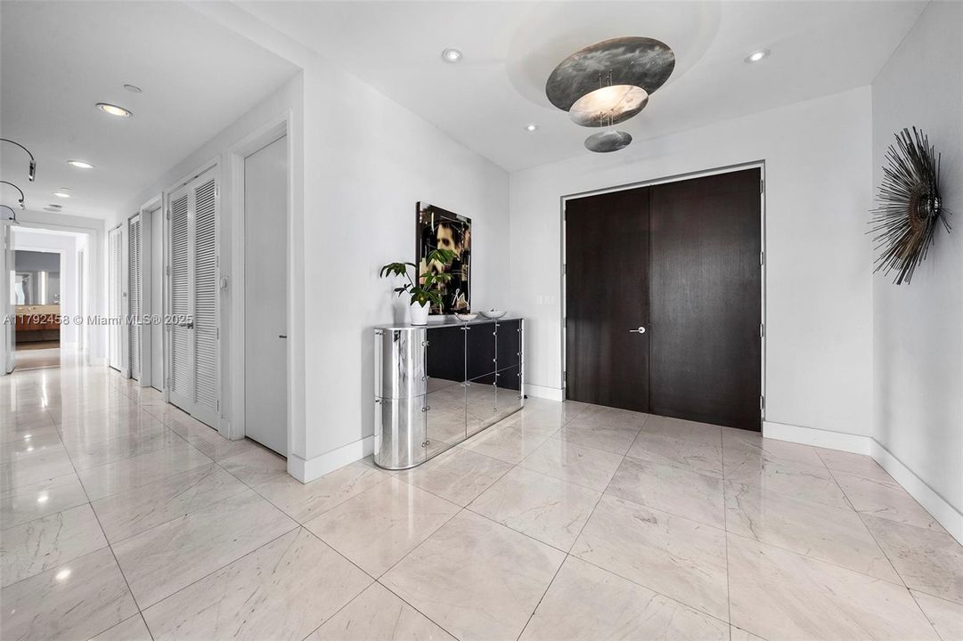 En Venta: $4,450,000 (3 camas, 3 baños, 3321 Pies cuadrados)