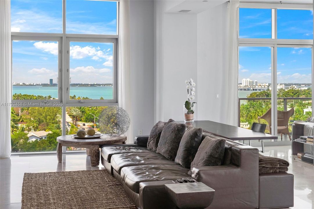 En Venta: $4,450,000 (3 camas, 3 baños, 3321 Pies cuadrados)