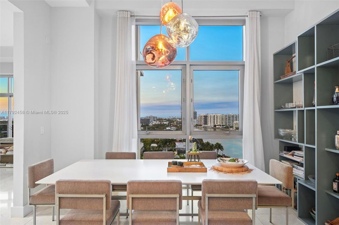 En Venta: $4,450,000 (3 camas, 3 baños, 3321 Pies cuadrados)