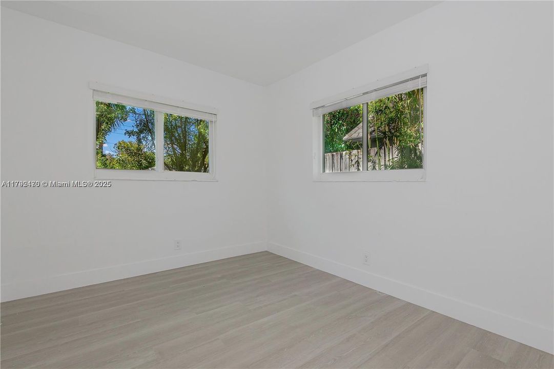 最近租的: $2,500 (3 贝兹, 2 浴室, 2504 平方英尺)