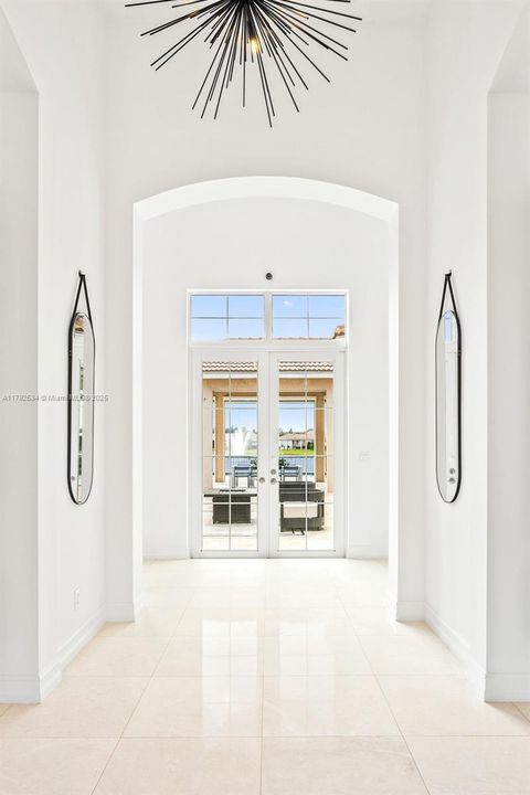 For Sale: $2,650,000 (4 beds, 4 baths, 4979 Square Feet)