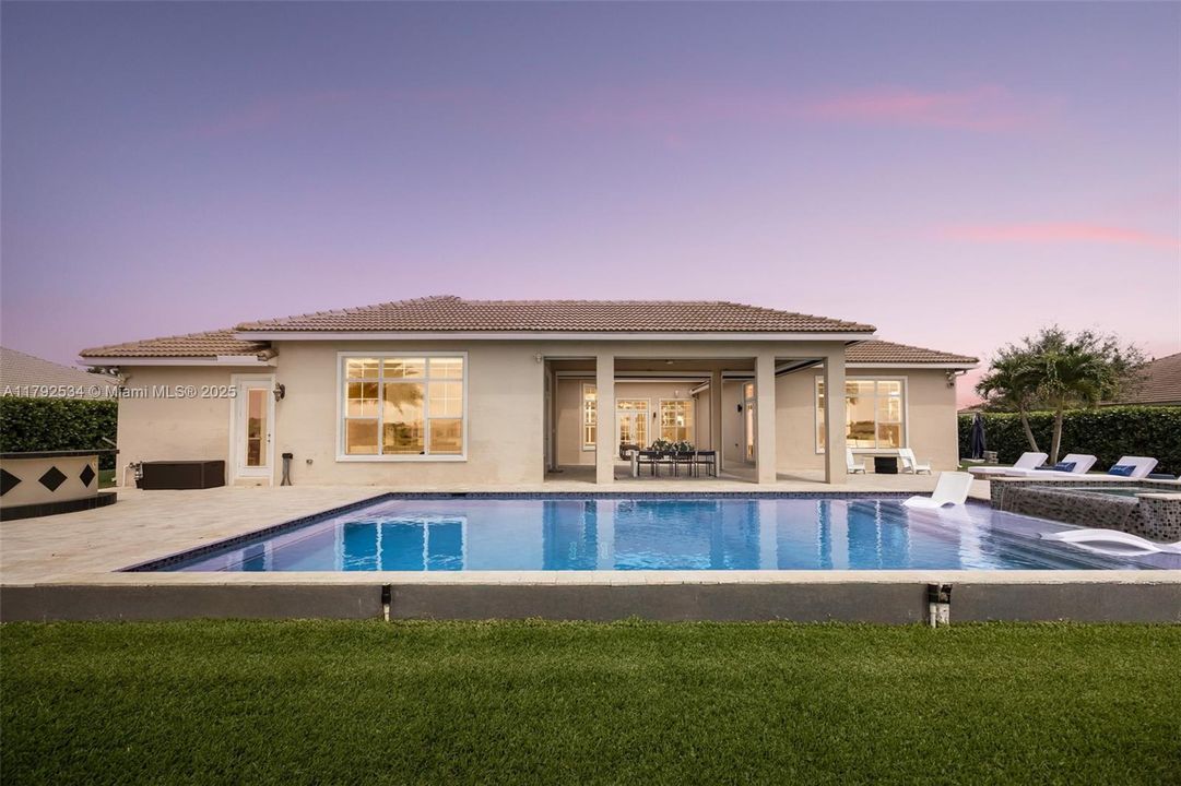 For Sale: $2,650,000 (4 beds, 4 baths, 4979 Square Feet)