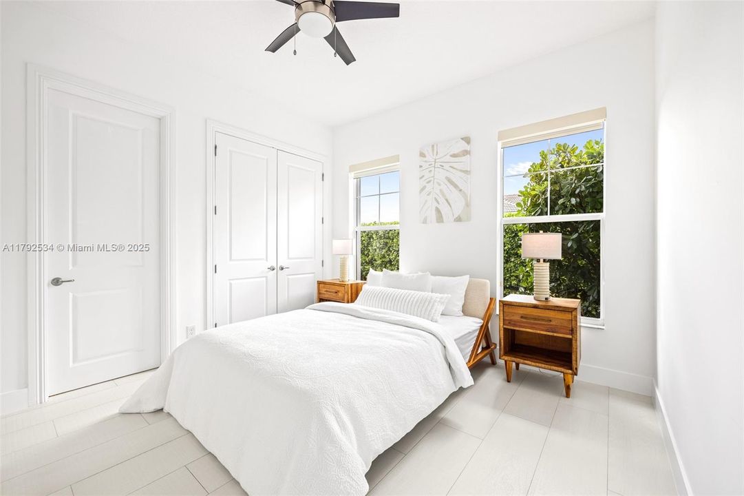 For Sale: $2,650,000 (4 beds, 4 baths, 4979 Square Feet)