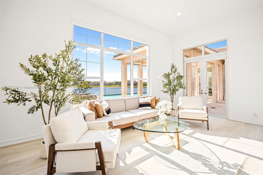 For Sale: $2,650,000 (4 beds, 4 baths, 4979 Square Feet)
