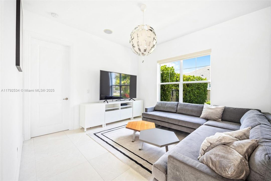 For Sale: $2,650,000 (4 beds, 4 baths, 4979 Square Feet)