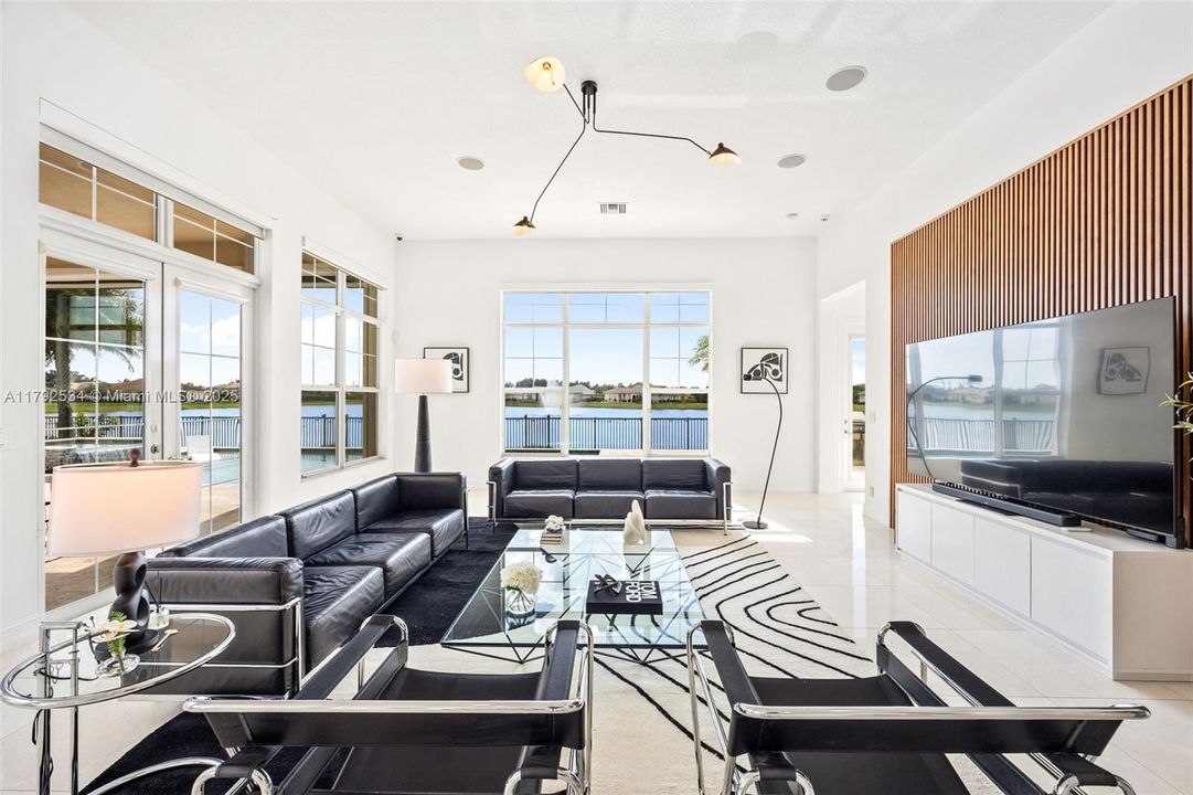 For Sale: $2,650,000 (4 beds, 4 baths, 4979 Square Feet)