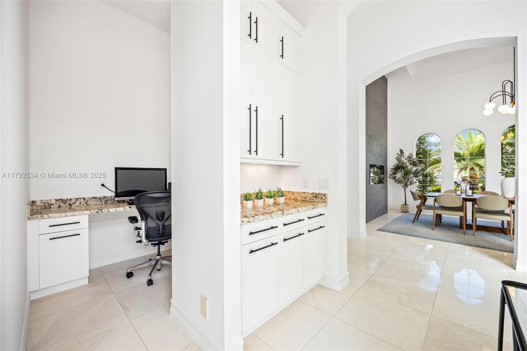 For Sale: $2,650,000 (4 beds, 4 baths, 4979 Square Feet)