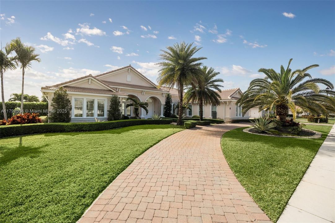 For Sale: $2,650,000 (4 beds, 4 baths, 4979 Square Feet)