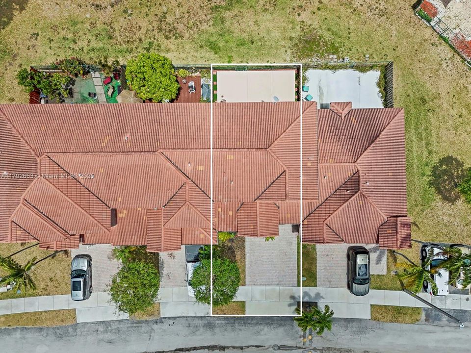 Недавно продано: $350,000 (3 спален, 2 ванн, 1679 Квадратных фут)