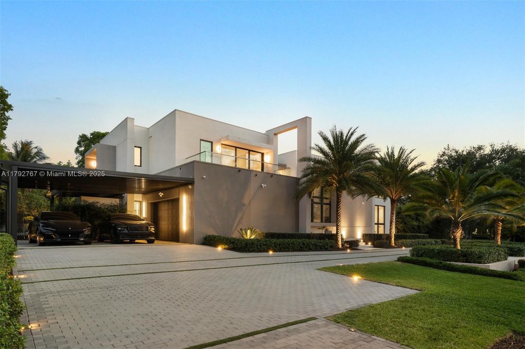 На продажу: $7,000,000 (6 спален, 7 ванн, 5842 Квадратных фут)