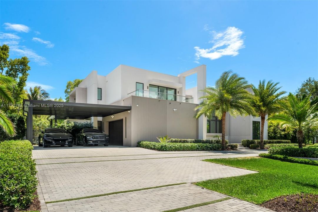 На продажу: $7,000,000 (6 спален, 7 ванн, 5842 Квадратных фут)