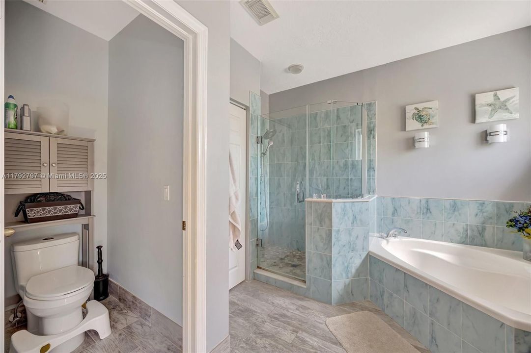 Vendido Recientemente: $635,000 (4 camas, 3 baños, 2476 Pies cuadrados)