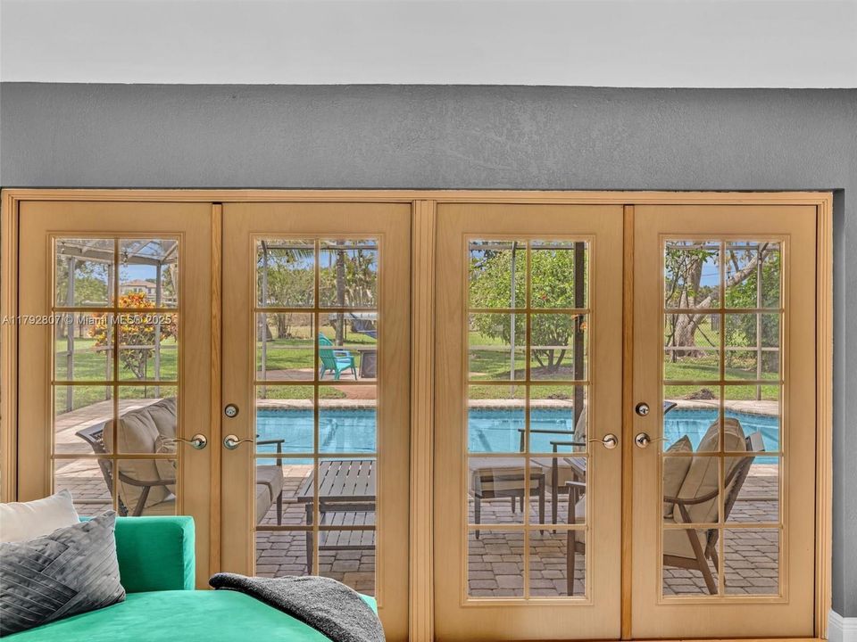 Recently Sold: $784,900 (4 beds, 2 baths, 2449 Square Feet)