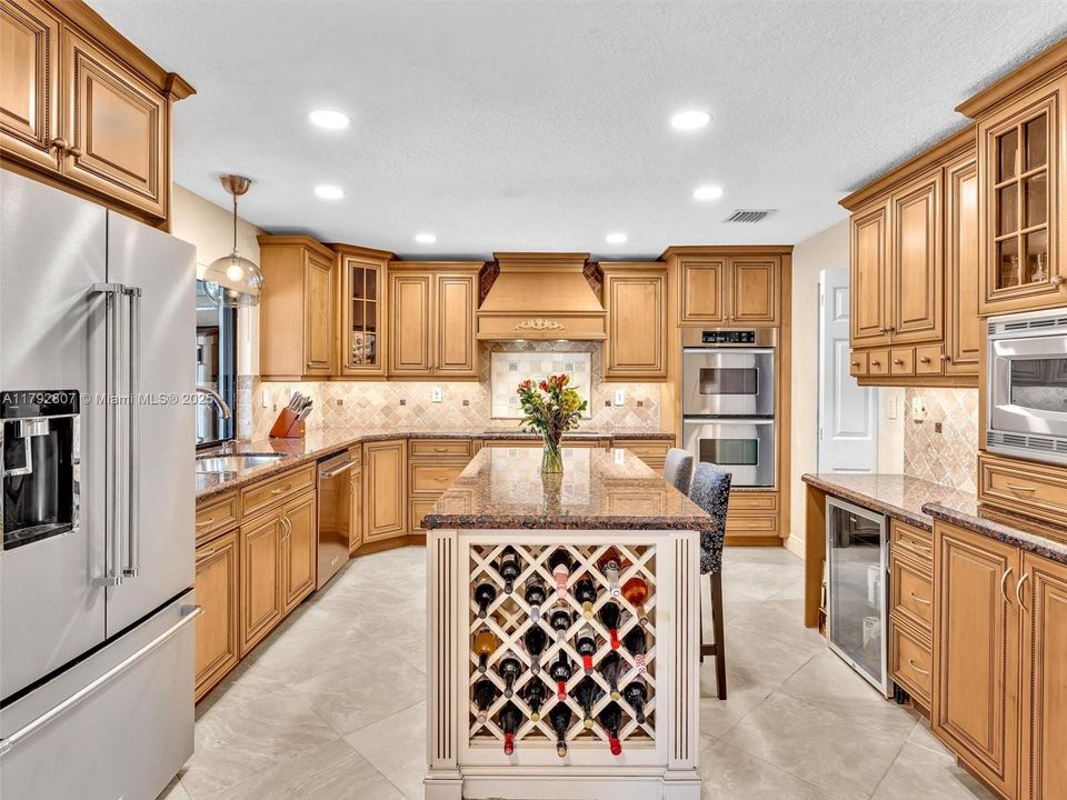 Recently Sold: $784,900 (4 beds, 2 baths, 2449 Square Feet)