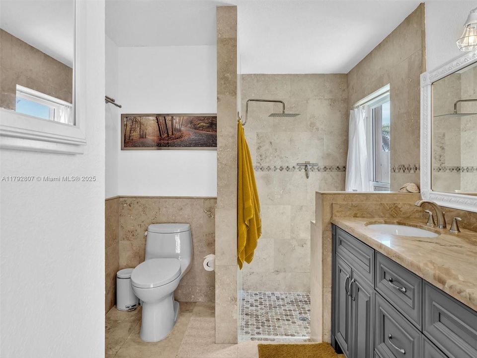 Recently Sold: $784,900 (4 beds, 2 baths, 2449 Square Feet)