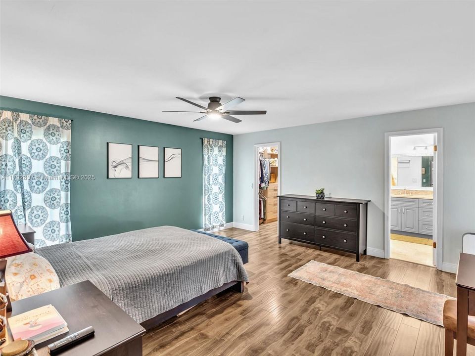 Recently Sold: $784,900 (4 beds, 2 baths, 2449 Square Feet)