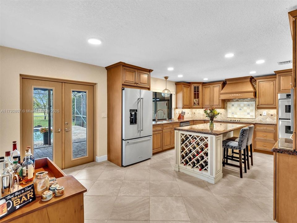 Recently Sold: $784,900 (4 beds, 2 baths, 2449 Square Feet)