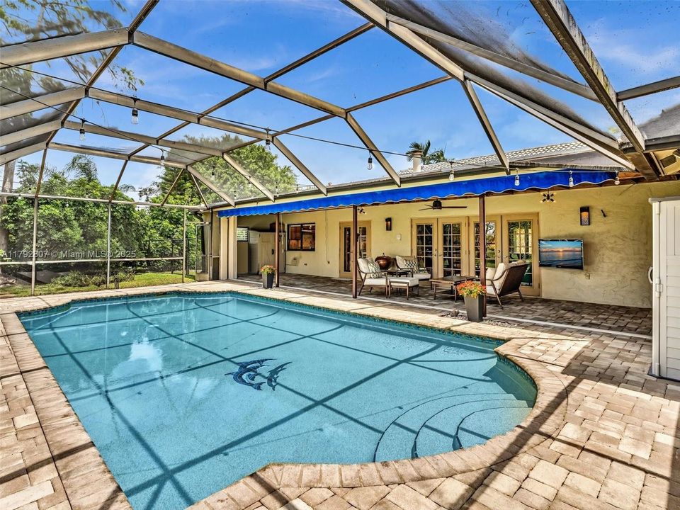 Recently Sold: $784,900 (4 beds, 2 baths, 2449 Square Feet)