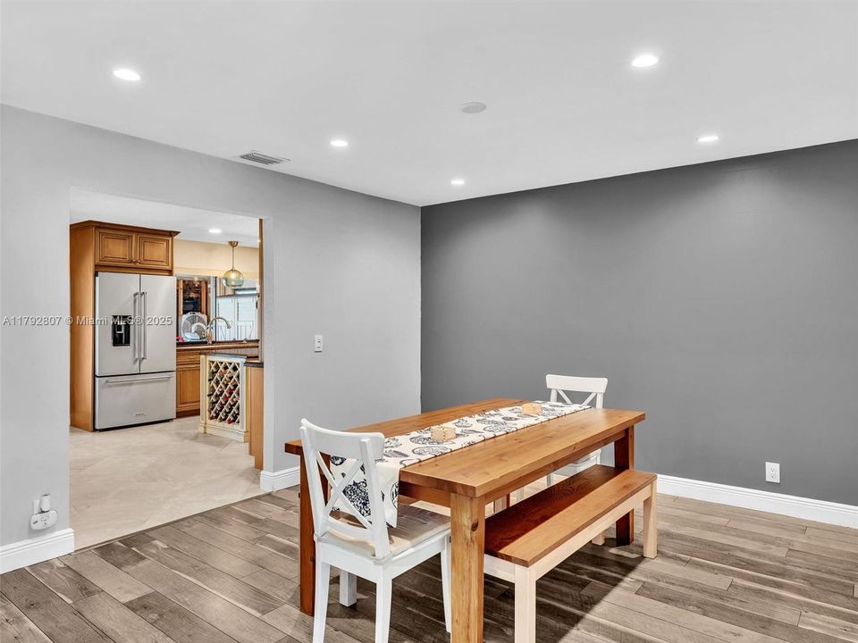 Recently Sold: $784,900 (4 beds, 2 baths, 2449 Square Feet)