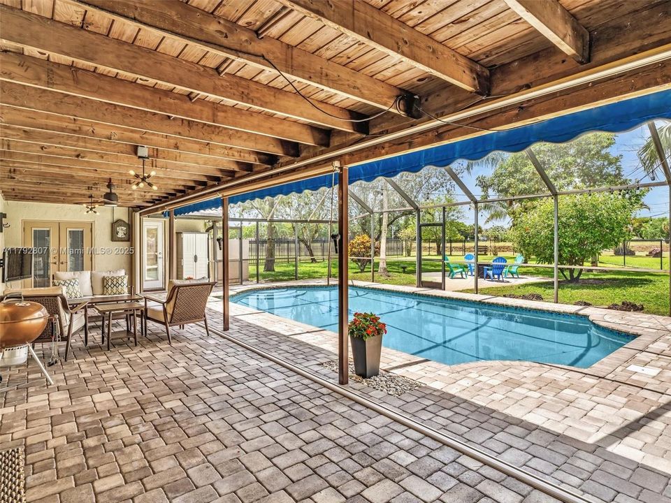 Recently Sold: $784,900 (4 beds, 2 baths, 2449 Square Feet)