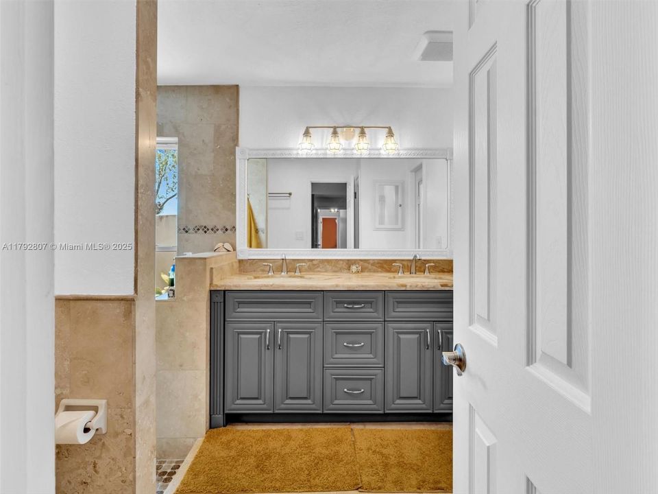 Recently Sold: $784,900 (4 beds, 2 baths, 2449 Square Feet)