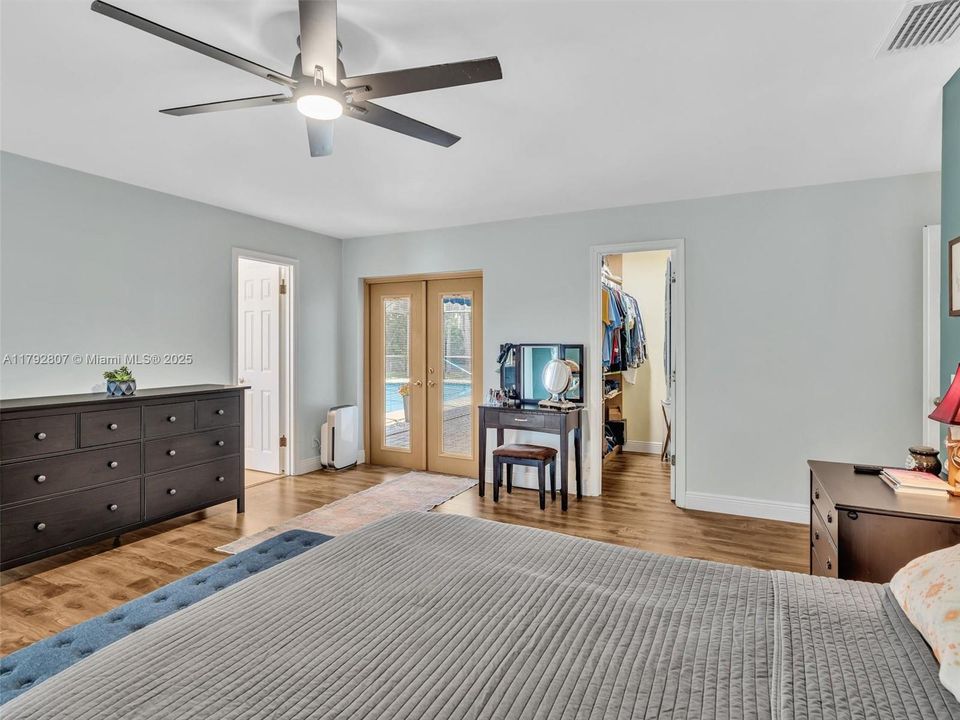 Recently Sold: $784,900 (4 beds, 2 baths, 2449 Square Feet)