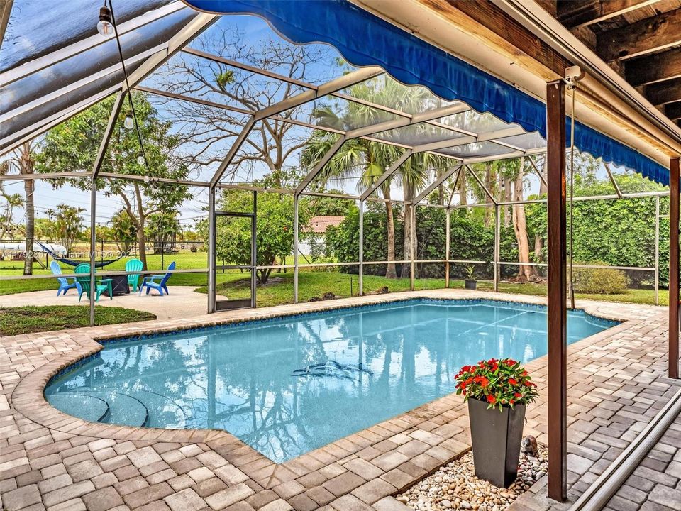 Recently Sold: $784,900 (4 beds, 2 baths, 2449 Square Feet)