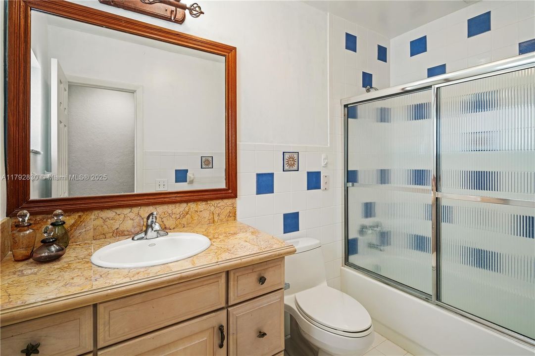 For Sale: $2,985,000 (4 beds, 3 baths, 1817 Square Feet)