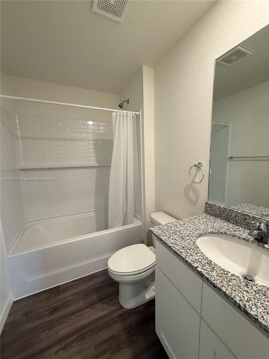 Recently Rented: $2,200 (3 beds, 2 baths, 0 Square Feet)