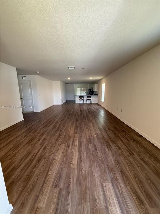 Recently Rented: $2,200 (3 beds, 2 baths, 0 Square Feet)