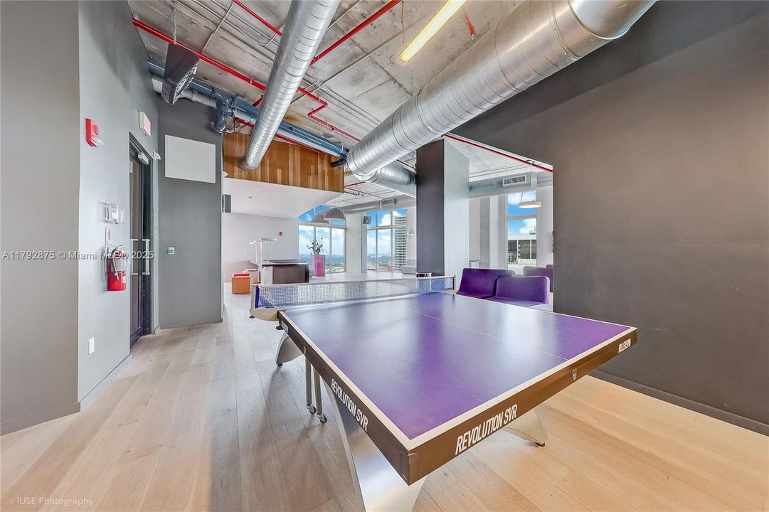 Recently Sold: $330,000 (1 beds, 1 baths, 430 Square Feet)