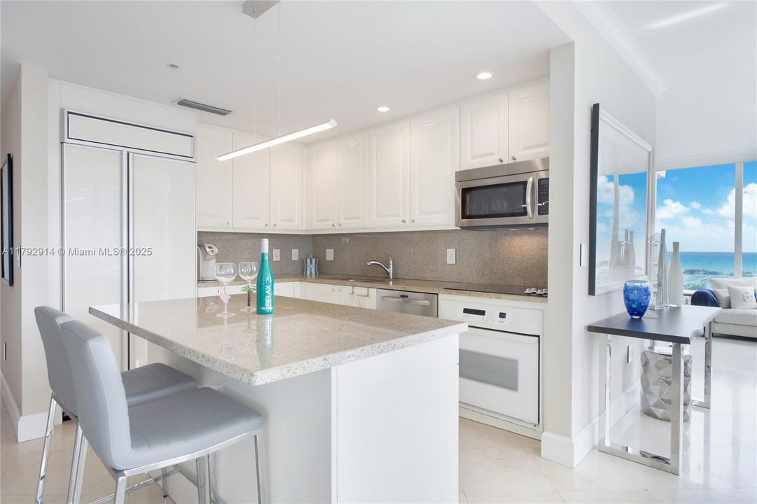 出租: $50,000 (2 贝兹, 2 浴室, 1530 平方英尺)