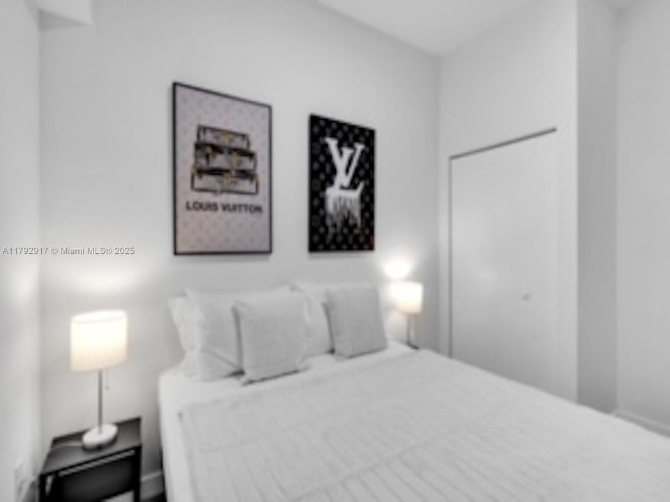 Vendido Recientemente: $340,000 (1 camas, 1 baños, 440 Pies cuadrados)