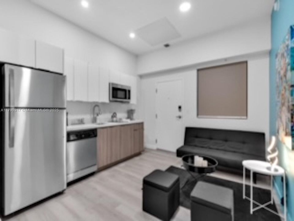 Vendido Recientemente: $340,000 (1 camas, 1 baños, 440 Pies cuadrados)