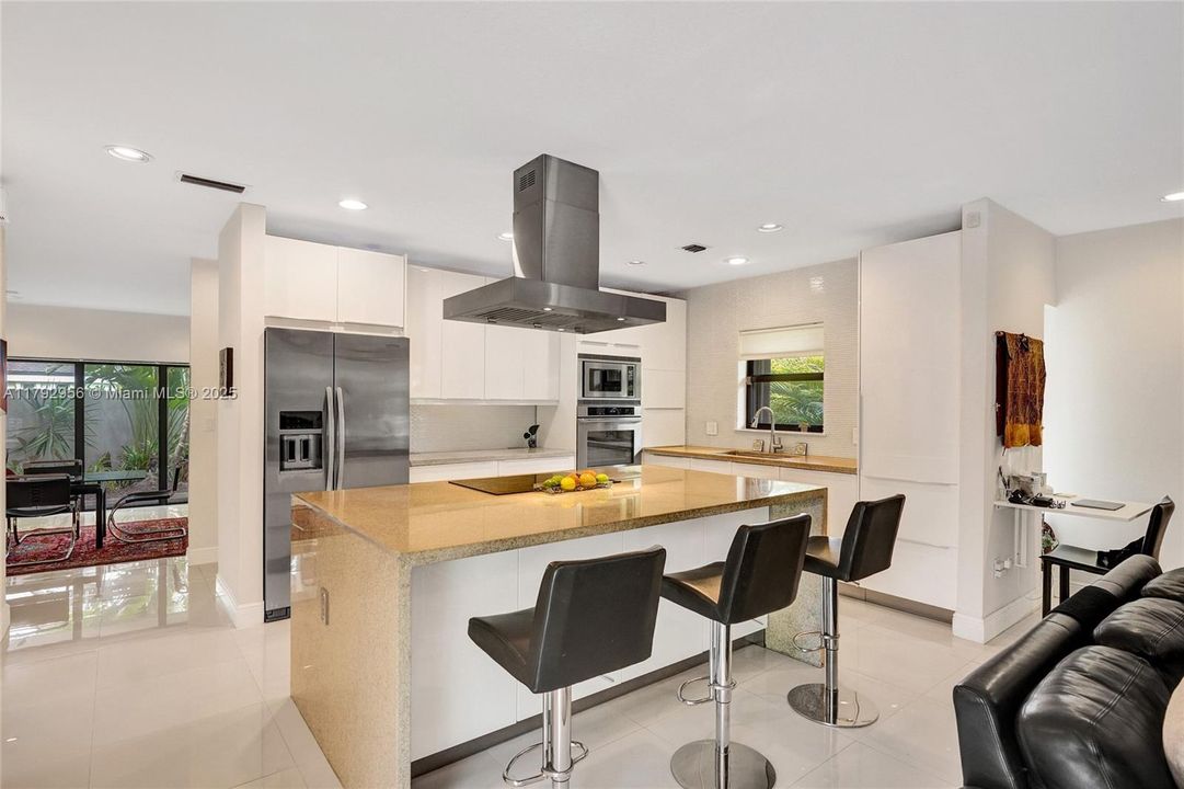 Recently Sold: $1,199,000 (3 beds, 2 baths, 2162 Square Feet)