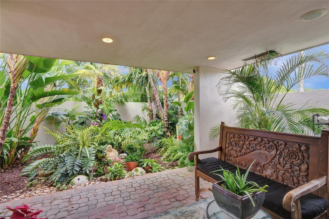 Recently Sold: $1,199,000 (3 beds, 2 baths, 2162 Square Feet)