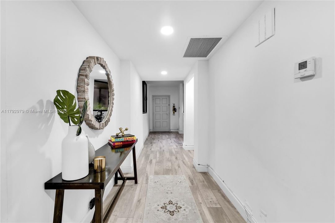 Недавно продано: $1,350,000 (3 спален, 2 ванн, 1955 Квадратных фут)