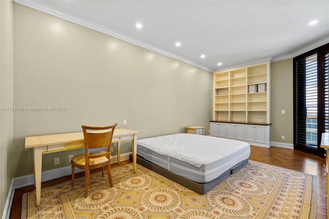 guest bedroom