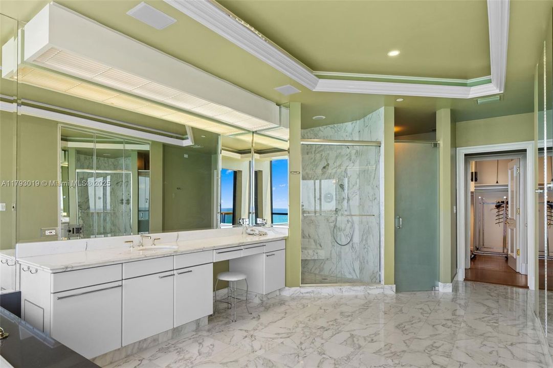 hers bath