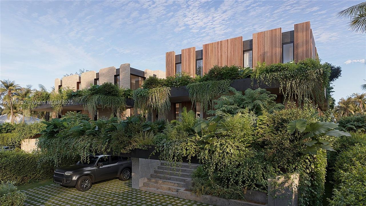 En Venta: $5,500,000 (0.55 acres)