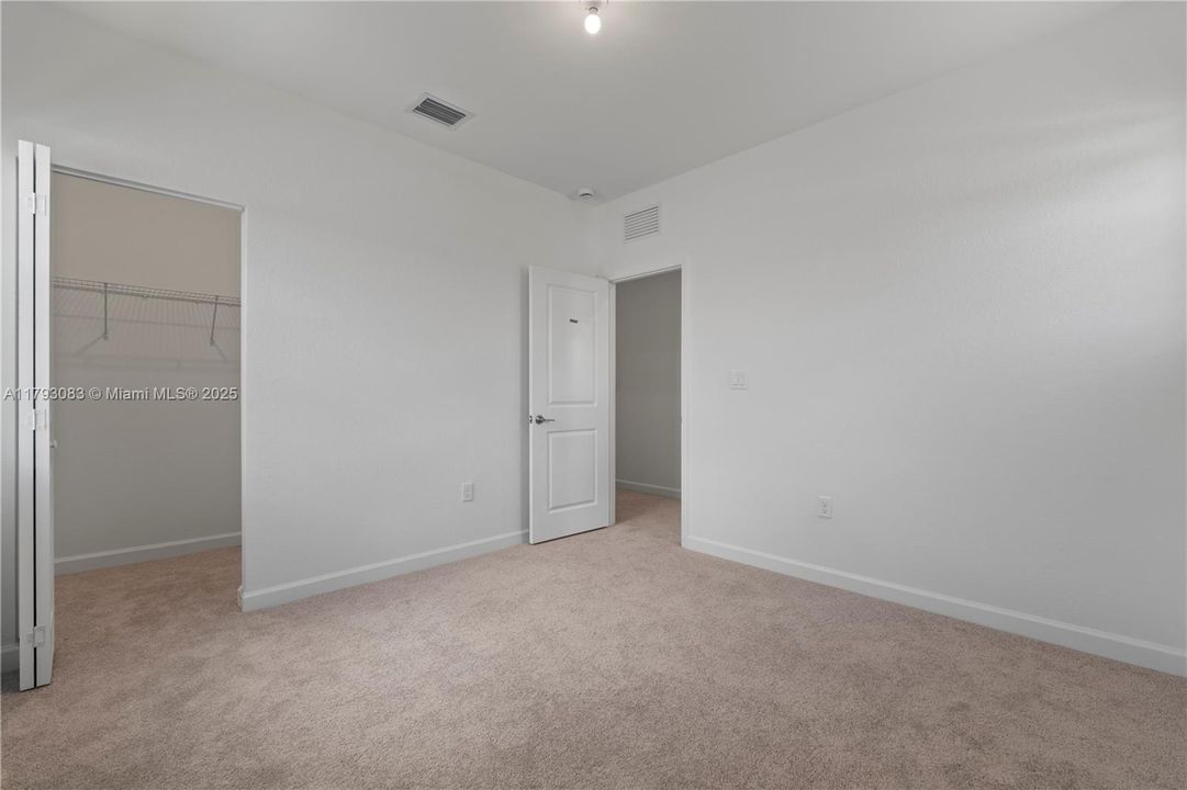 Active With Contract: $4,500 (5 beds, 3 baths, 3200 Square Feet)