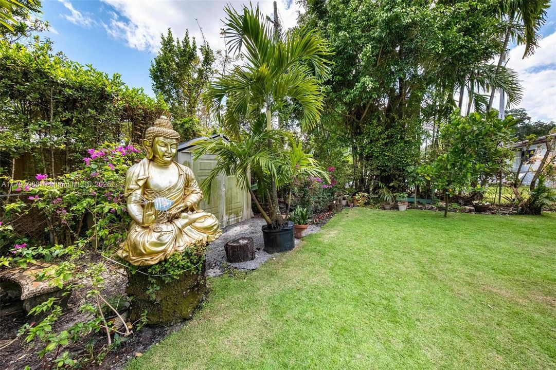 待售: $850,000 (3 贝兹, 2 浴室, 1294 平方英尺)