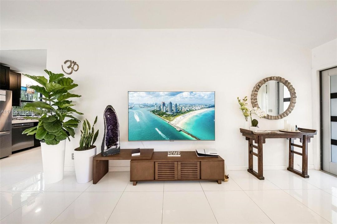 待售: $850,000 (3 贝兹, 2 浴室, 1294 平方英尺)