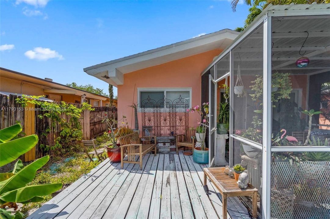 Недавно продано: $1,100,000 (0 спален, 0 ванн, 2300 Квадратных фут)