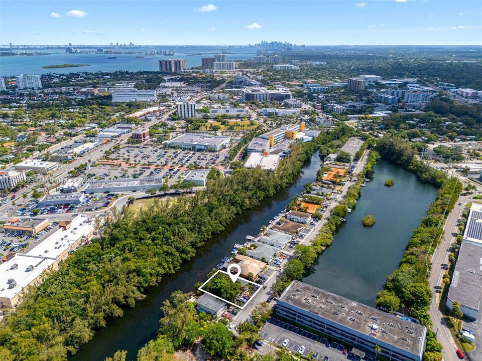 Недавно продано: $1,100,000 (0 спален, 0 ванн, 2300 Квадратных фут)