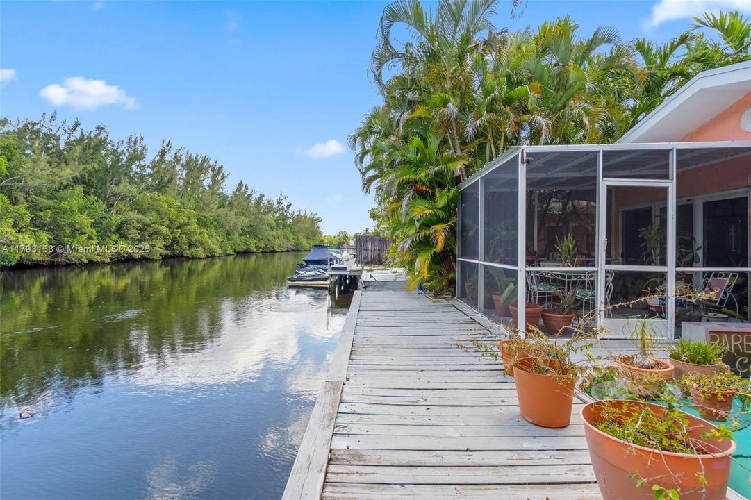 Недавно продано: $1,100,000 (0 спален, 0 ванн, 2300 Квадратных фут)