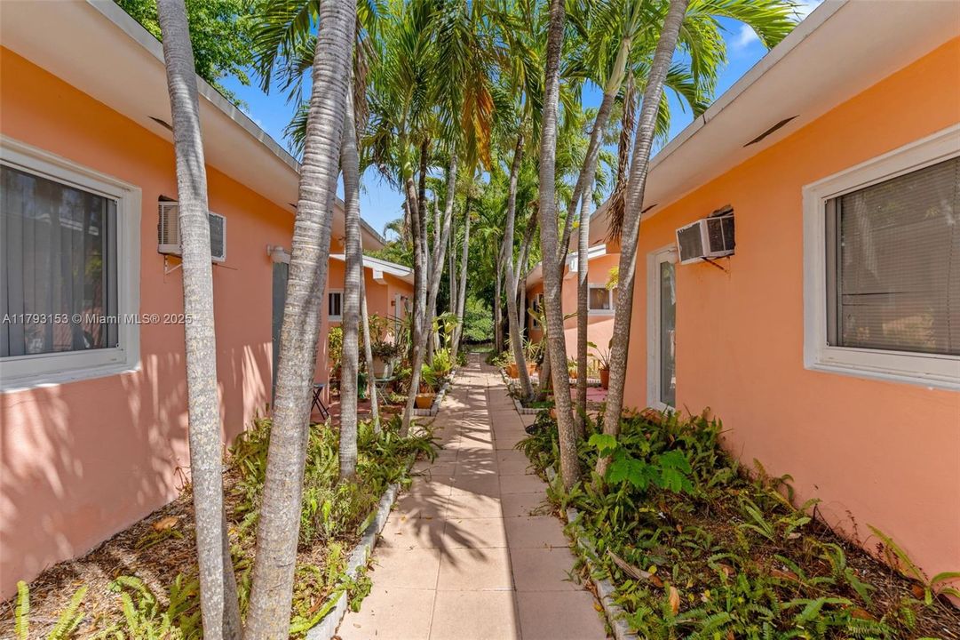 Недавно продано: $1,100,000 (0 спален, 0 ванн, 2300 Квадратных фут)